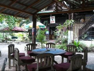 The Pub Guesthouse Чиангмай Экстерьер фото